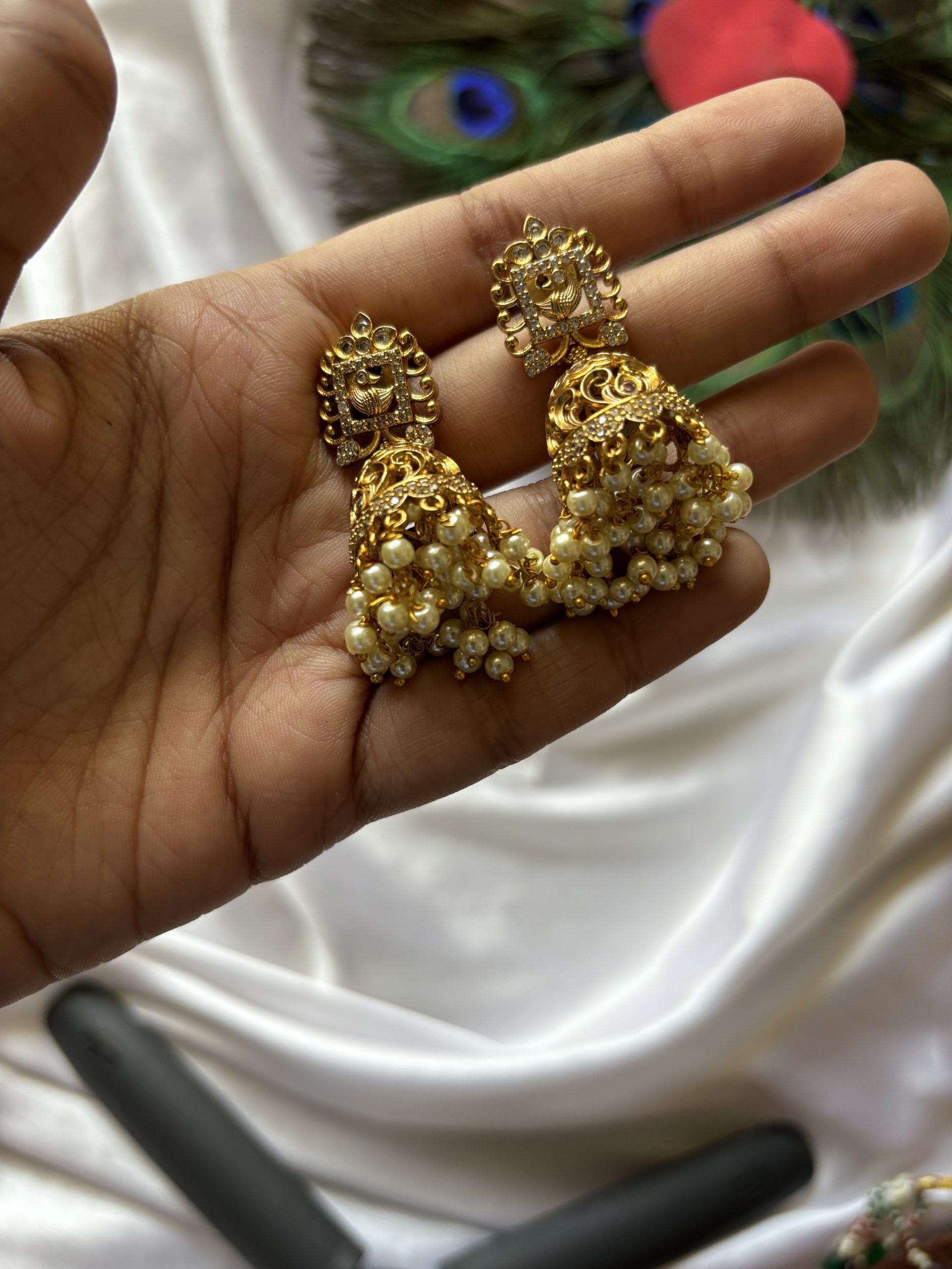 Buy Fida Wedding Luxurious Gold Plated American Diamond Stud Earring for  Women(Free Size) Online